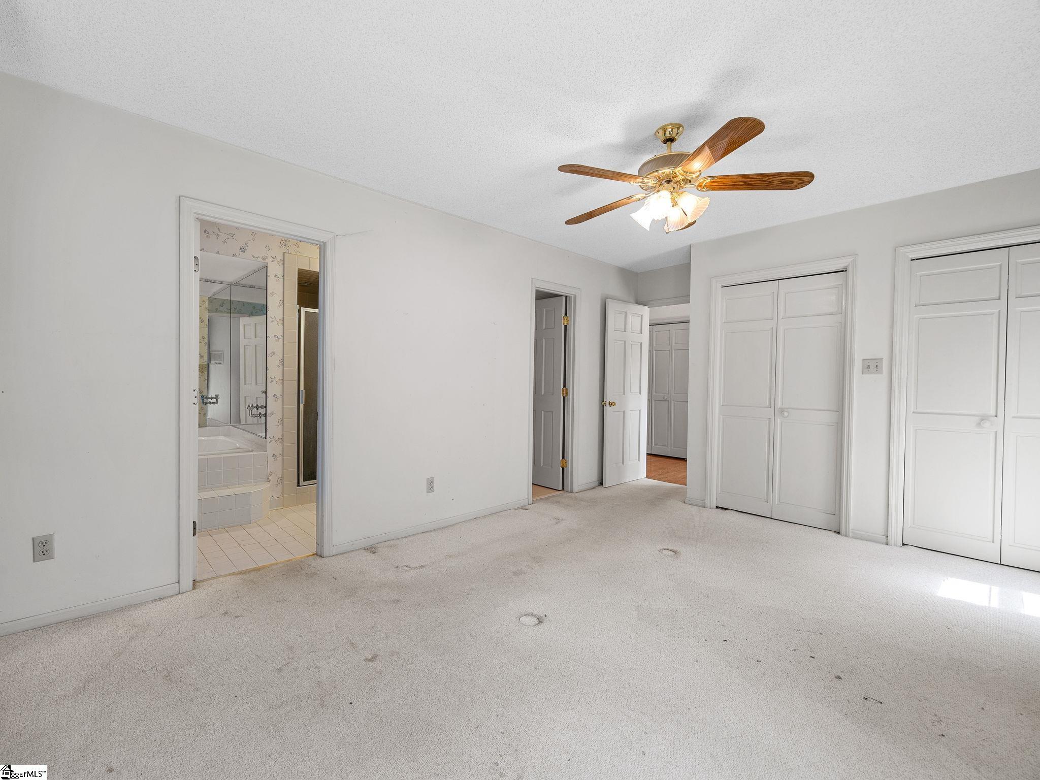 107 Gable Court Spartanburg, SC 29307-224