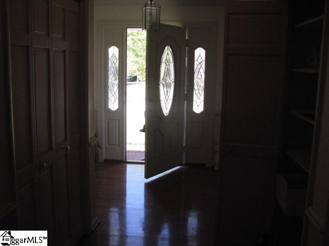 107 Gable Court Spartanburg, SC 29307-224