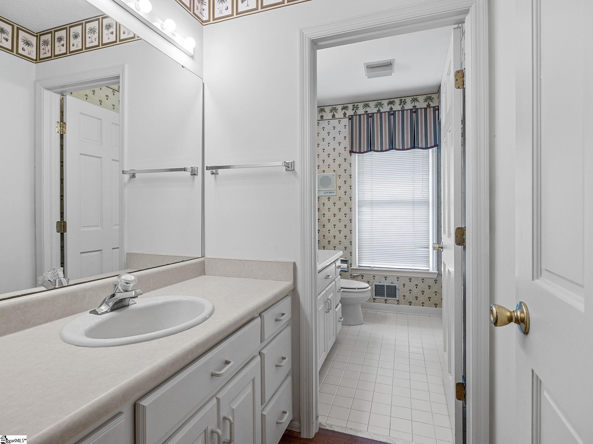 107 Gable Court Spartanburg, SC 29307-224