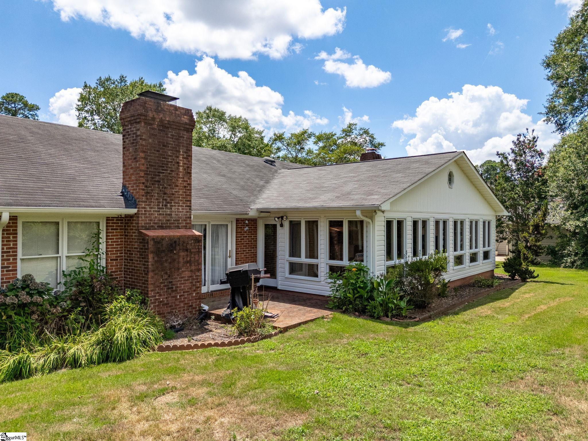 107 Gable Court Spartanburg, SC 29307-224
