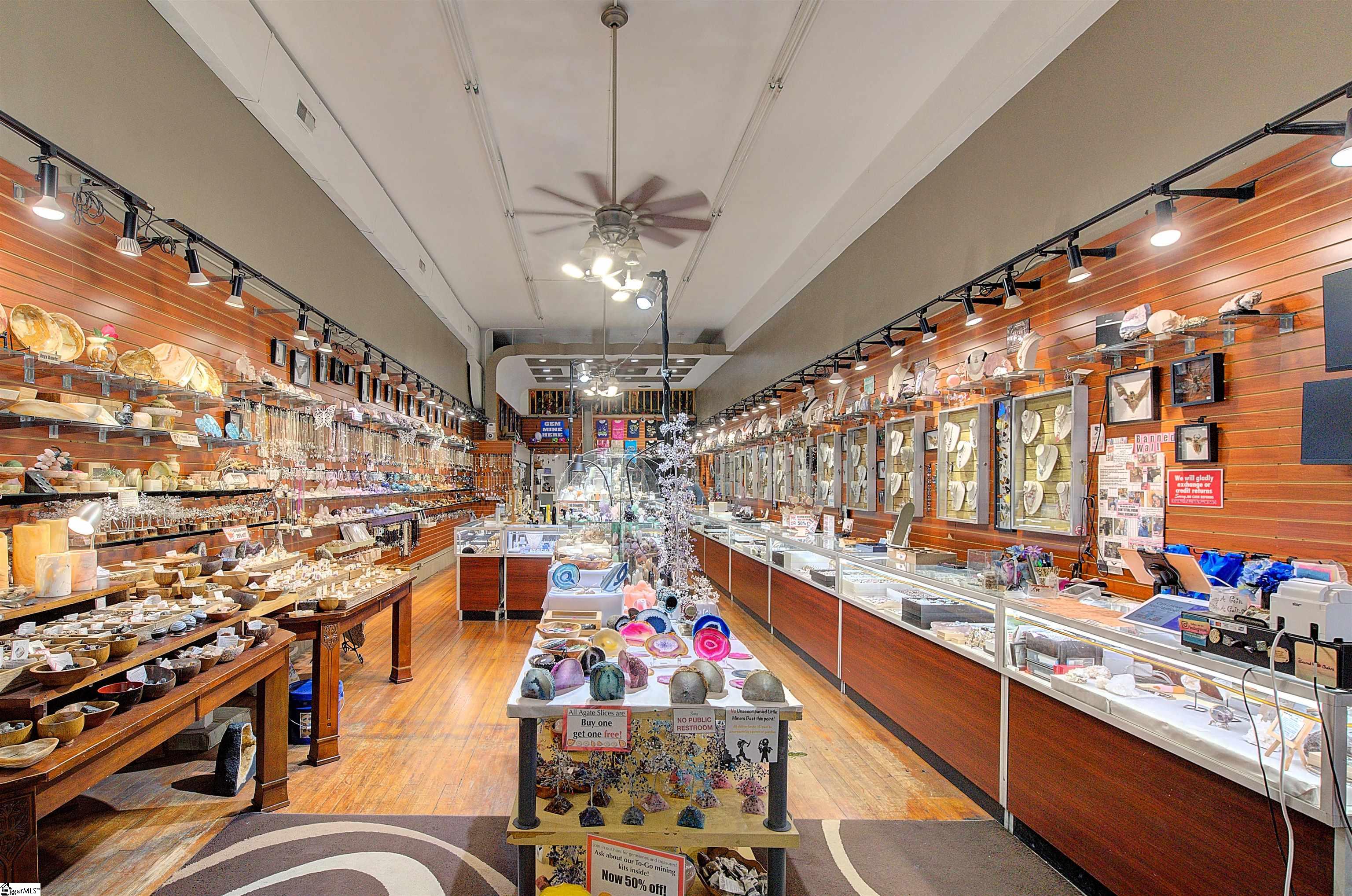 Homes for sale in Greenville, SC | 205 N Main St, Greenville, SC 29601 | MLS# 1563191