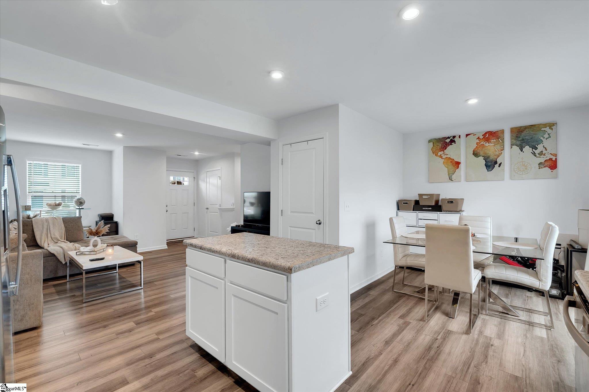 121 Fernside Court Greenville, SC 29617