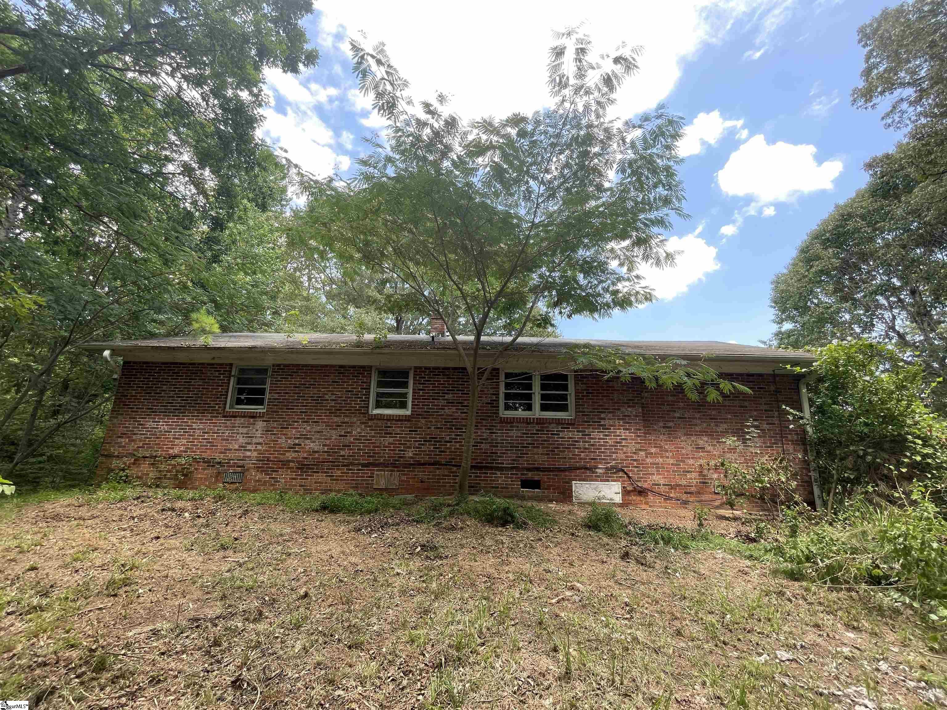 118 Heavens Way Easley, SC 29640
