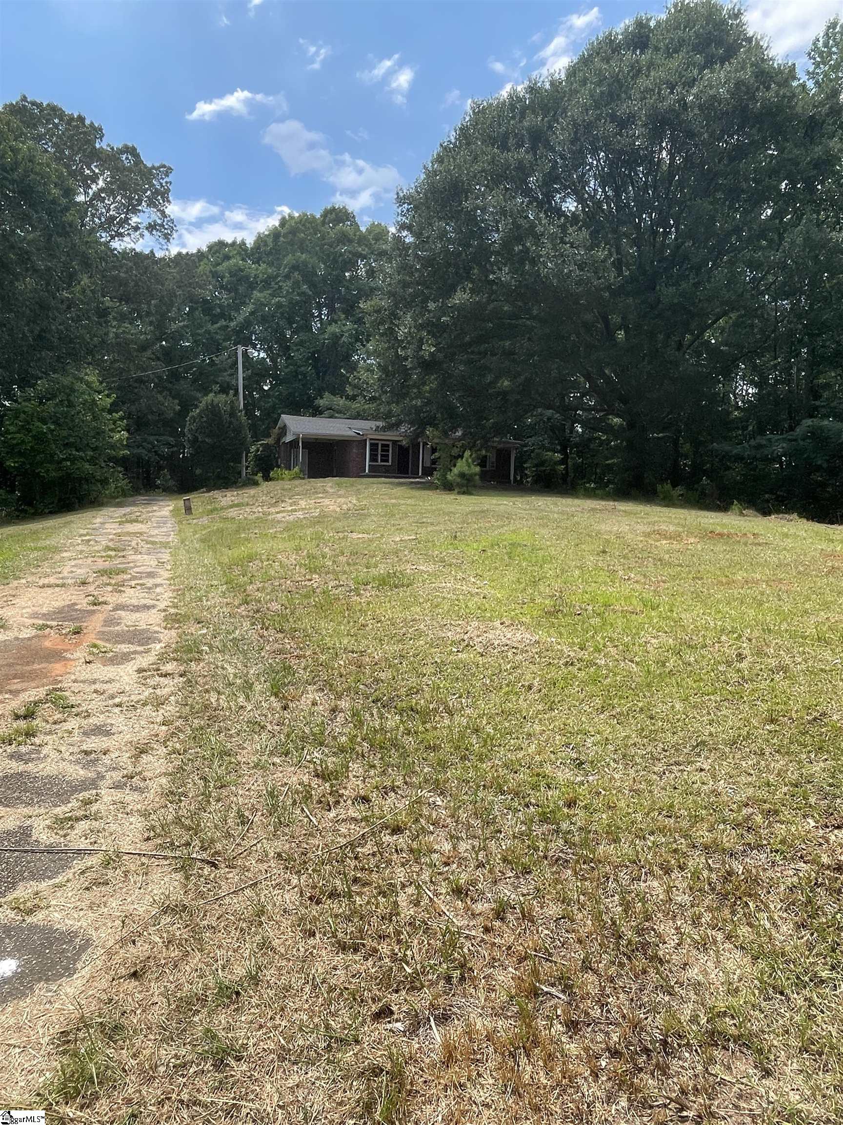 118 Heavens Way Easley, SC 29640