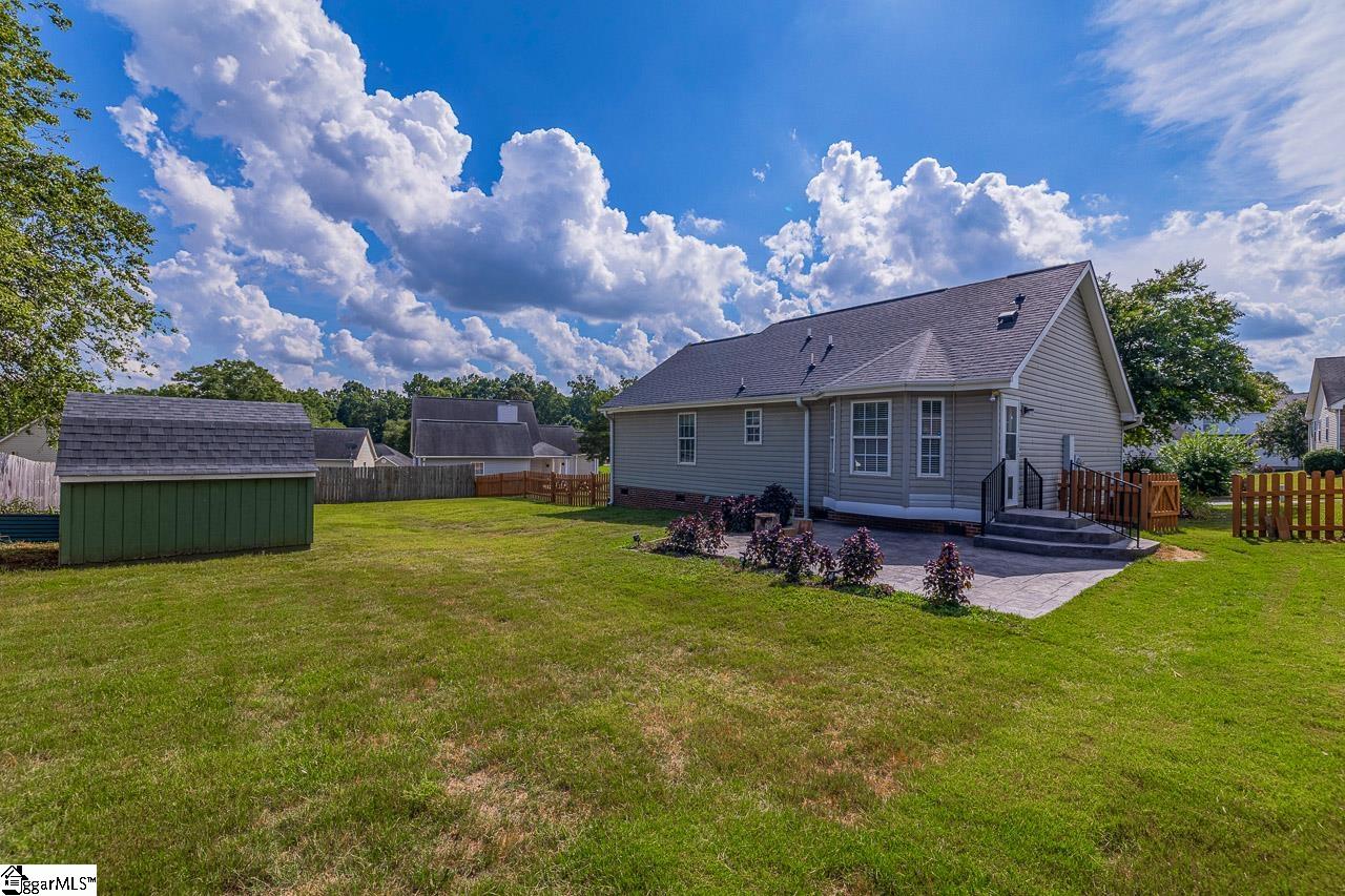 1102 Dunwoody Drive Simpsonville, SC 29681