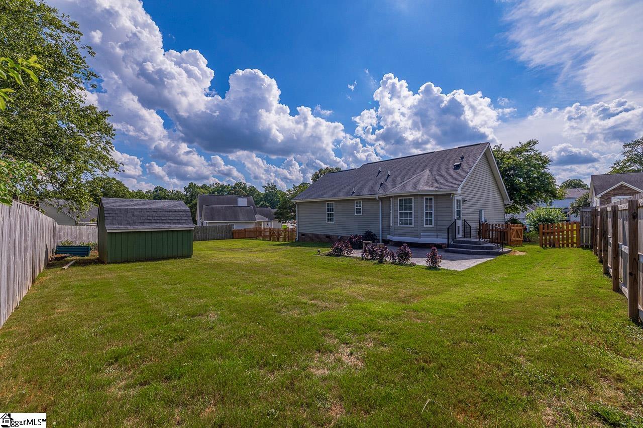 1102 Dunwoody Drive Simpsonville, SC 29681