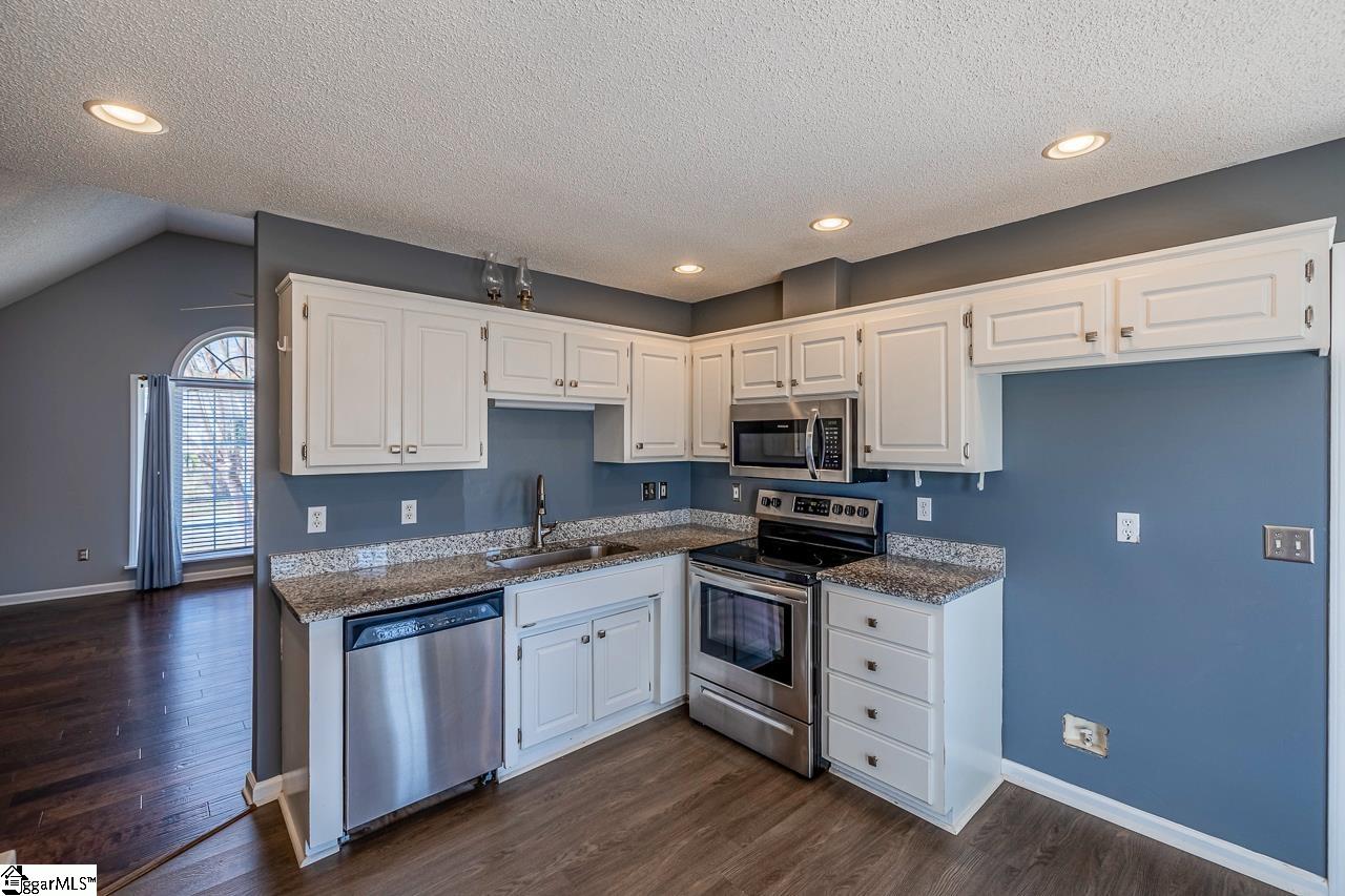 1102 Dunwoody Drive Simpsonville, SC 29681