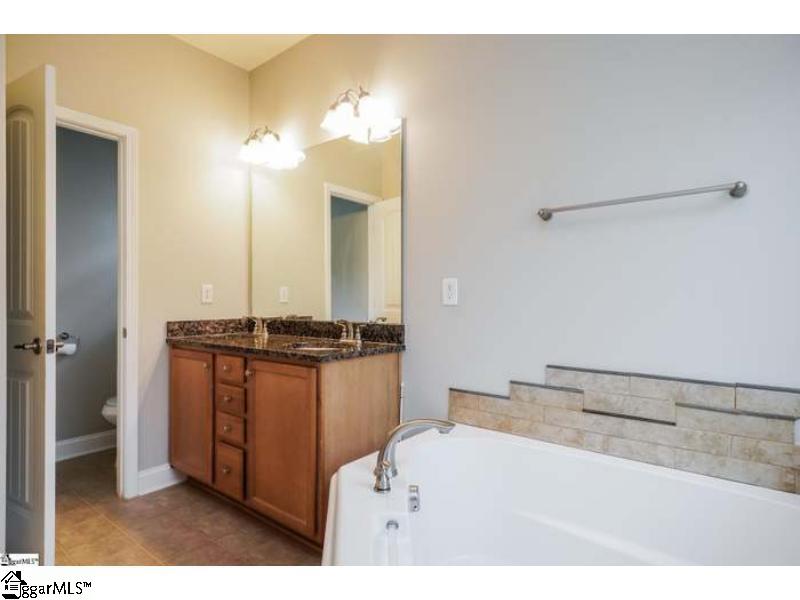 504 Airdale Lane Simpsonville, SC 29680