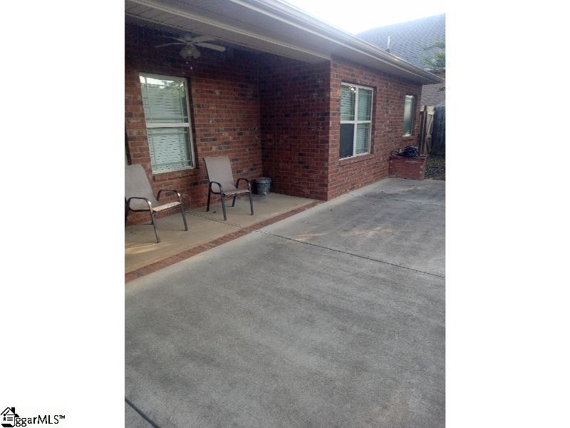 504 Airdale Lane Simpsonville, SC 29680