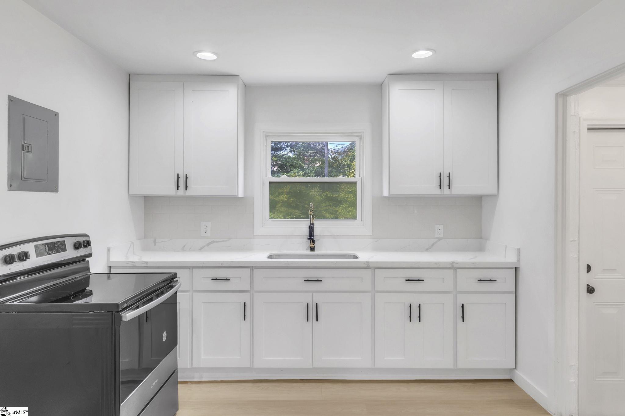 2318 S McDuffie Street Anderson, SC 29624