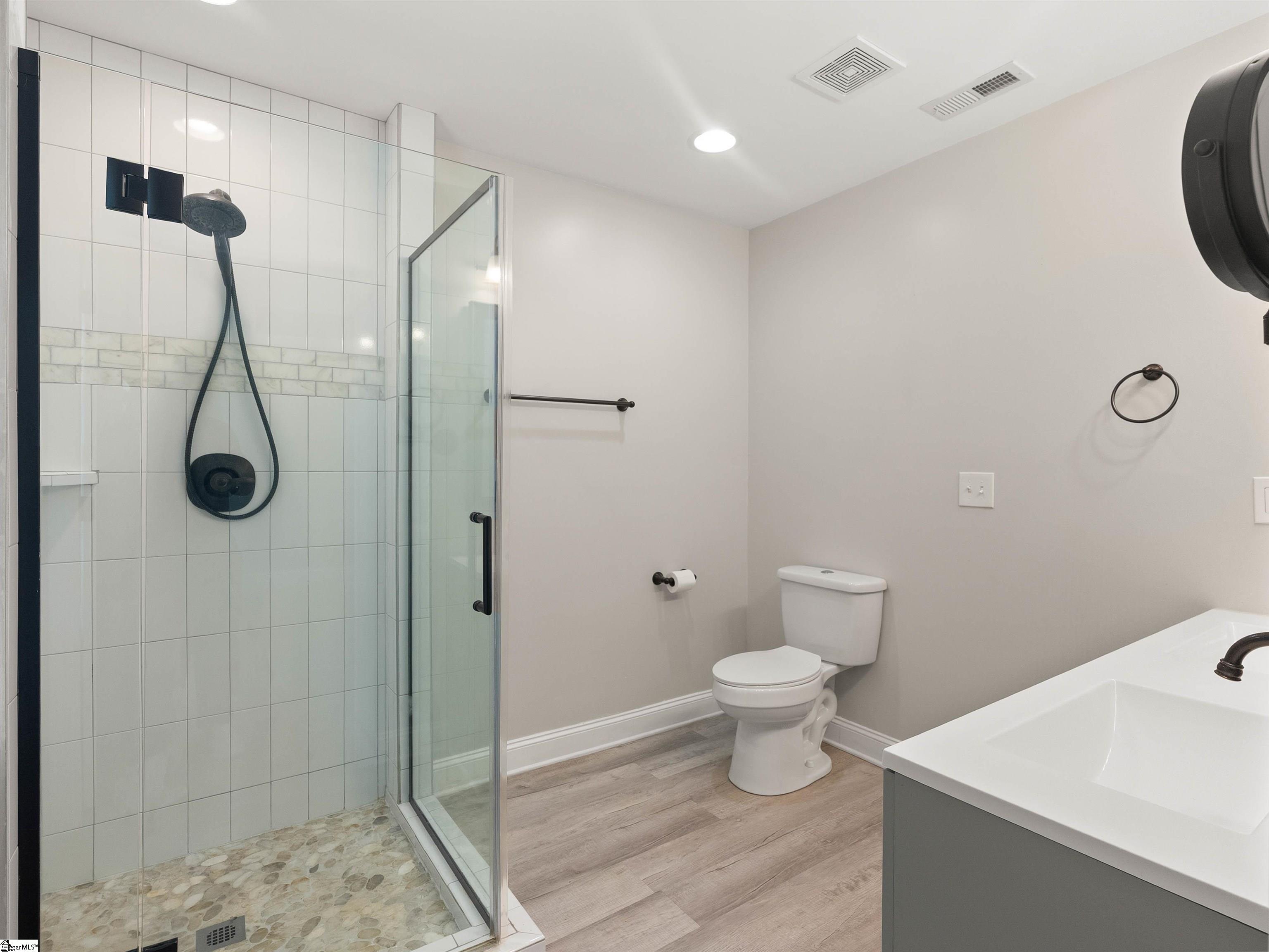 10 N Rockview Drive Greenville, SC 29609