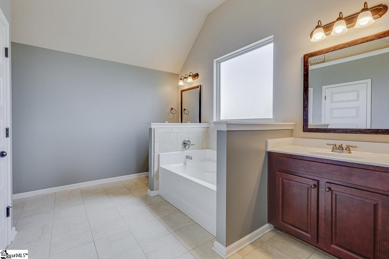 23 Corgi Drive Simpsonville, SC 29680