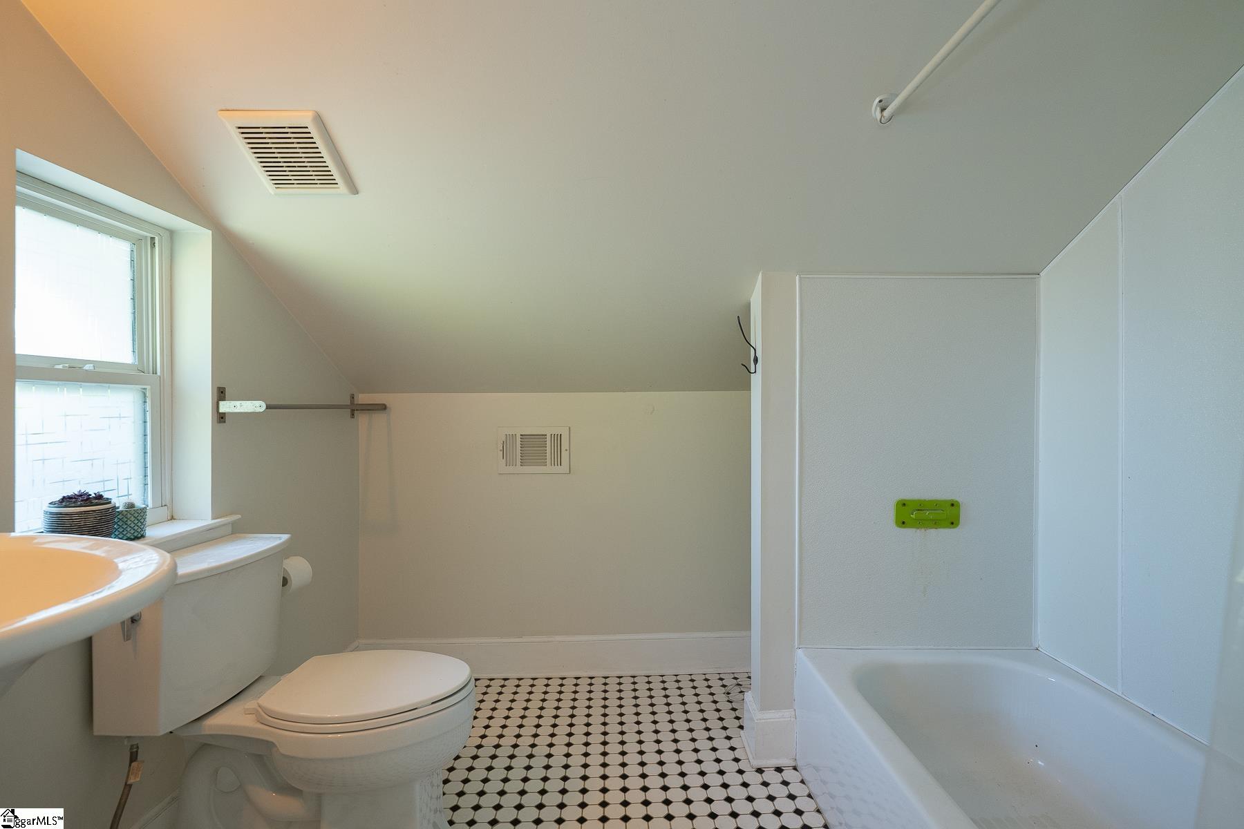 105 Ladson Street Greenville, SC 29605
