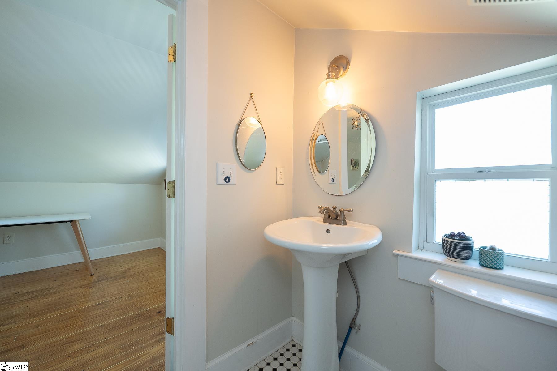 105 Ladson Street Greenville, SC 29605