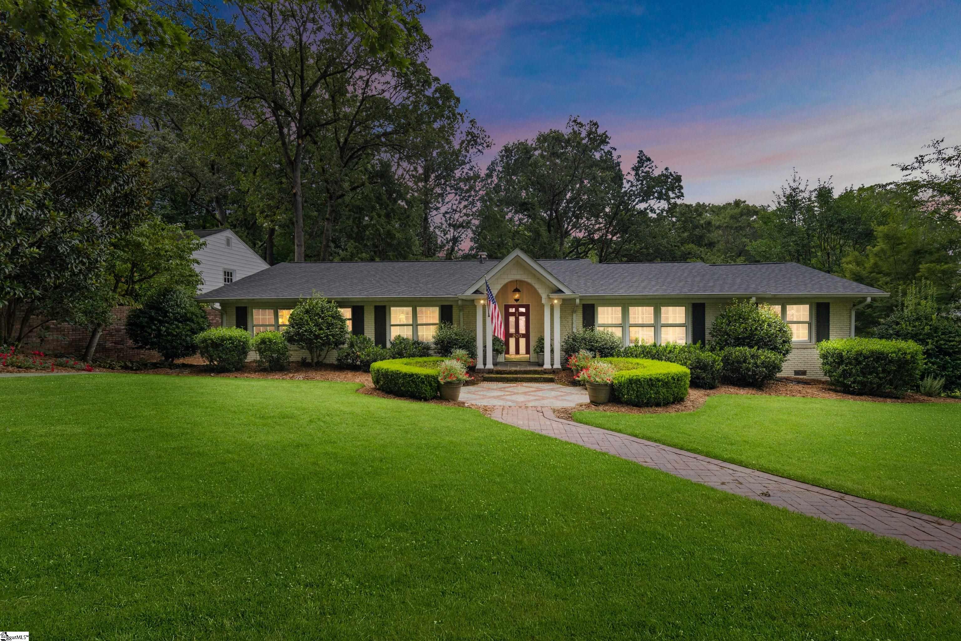 200 Augusta Street Easley, SC 29640