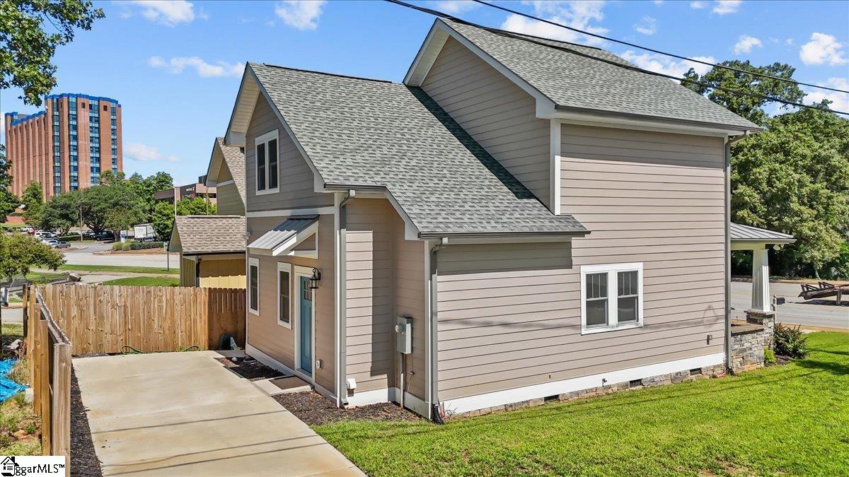 913 Dunbar Street Greenville, SC 29601