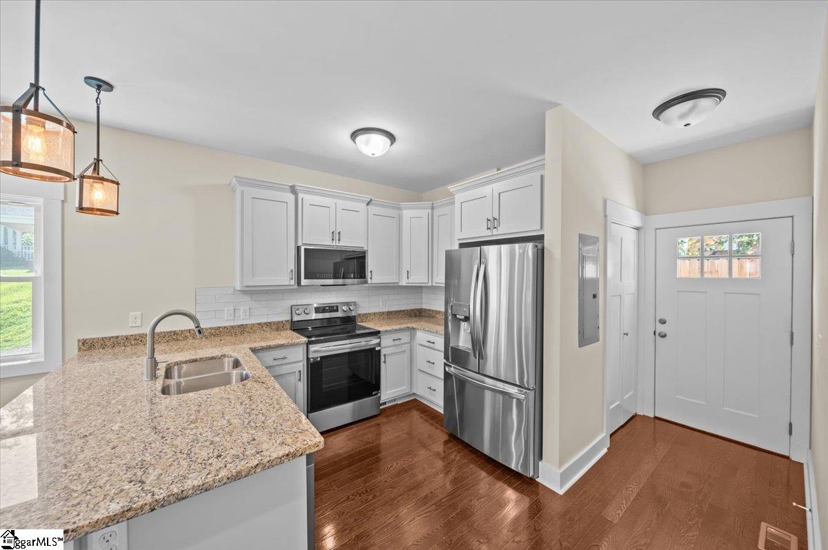 913 Dunbar Street Greenville, SC 29601
