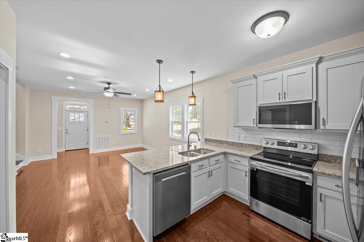 913 Dunbar Street Greenville, SC 29601