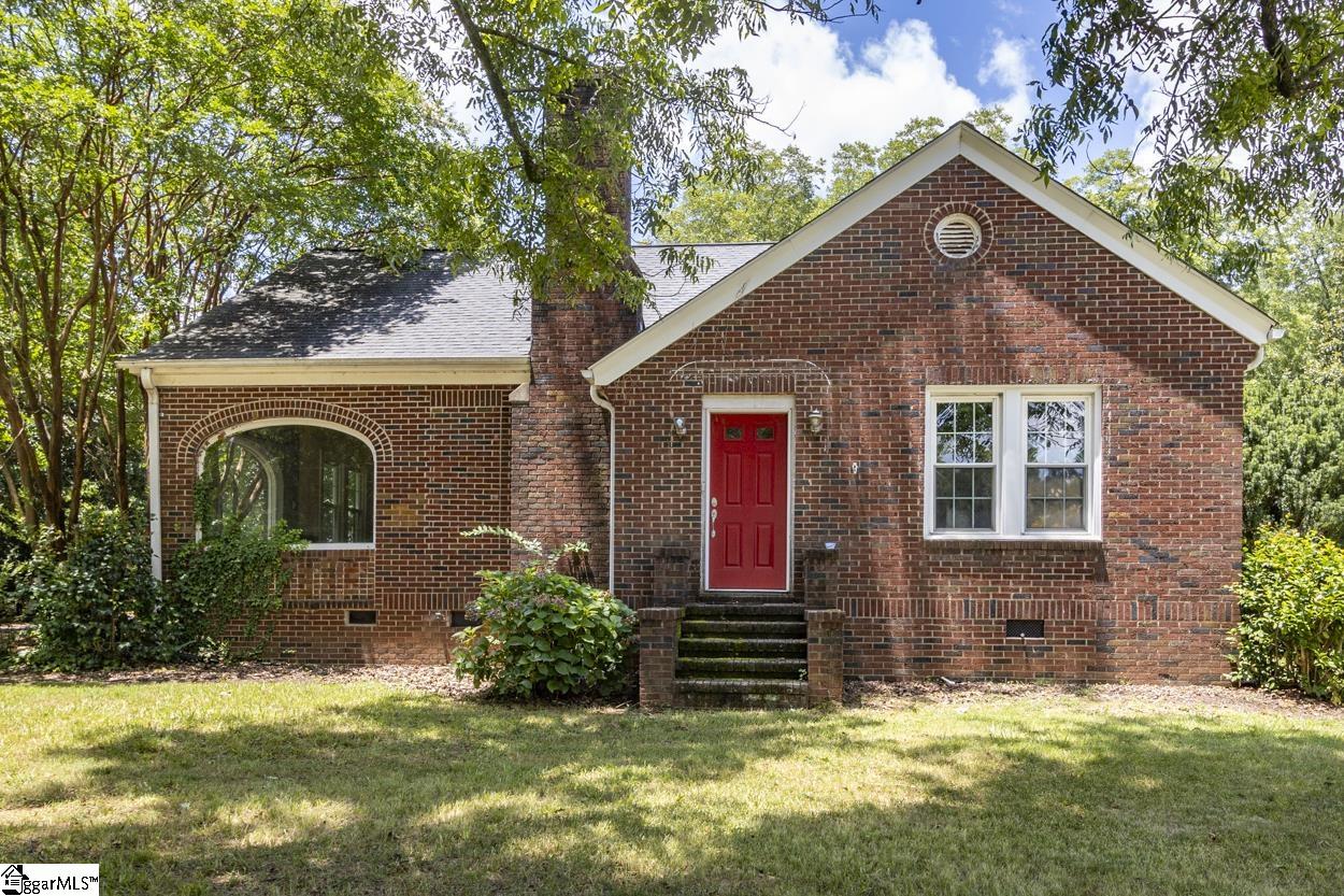 560 Athens Street Hartwell, GA 30643