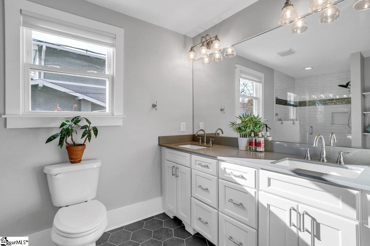 714 Arlington Avenue Greenville, SC 29601