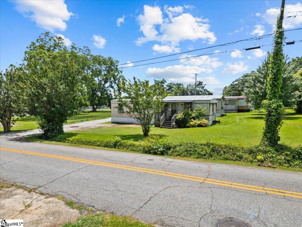 111 Bainbridge Drive Greenville, SC 29611