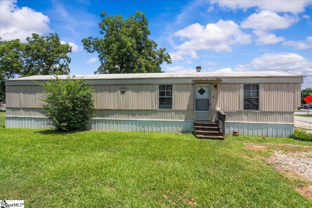 111 Bainbridge Drive Greenville, SC 29611