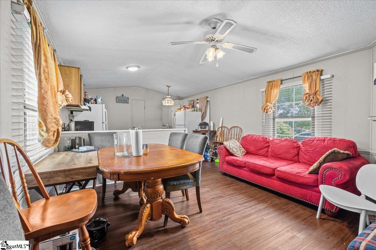111 Bainbridge Drive Greenville, SC 29611