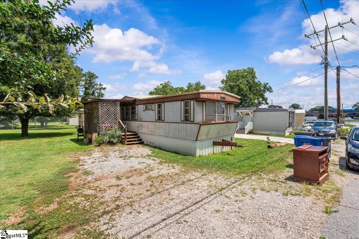 111 Bainbridge Drive Greenville, SC 29611