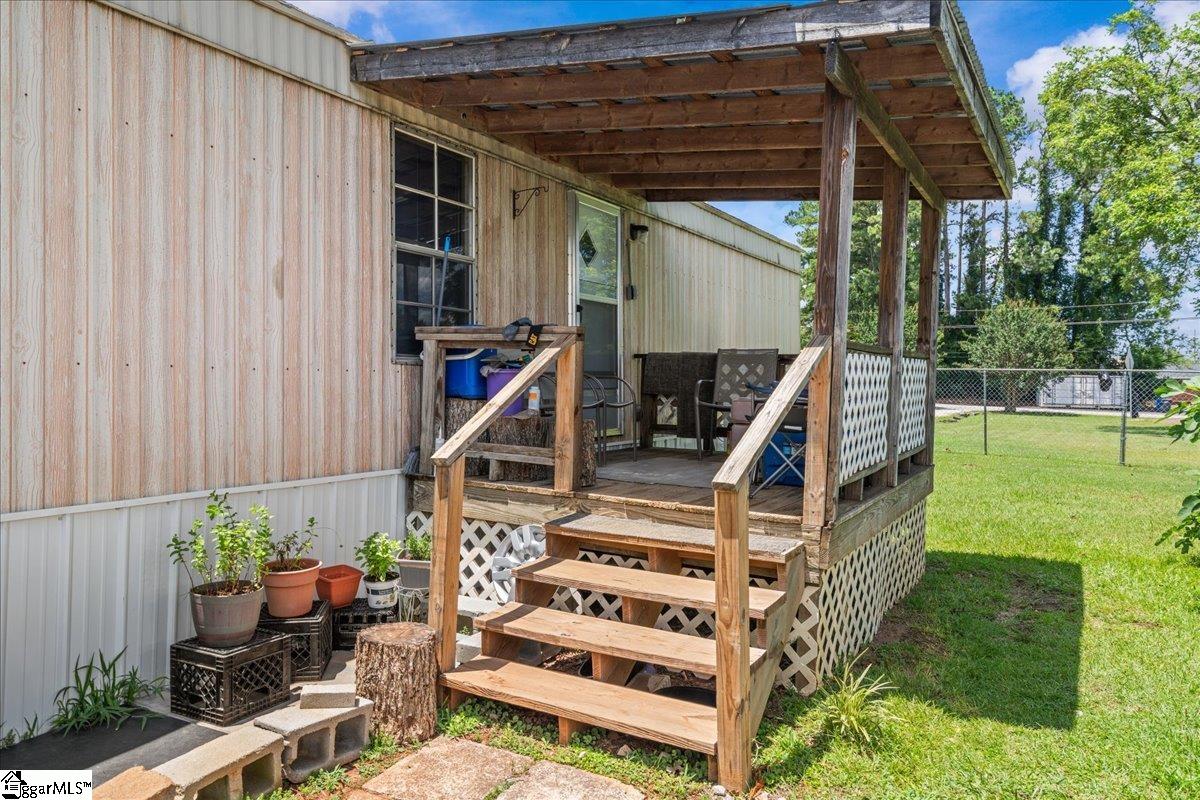 111 Bainbridge Drive Greenville, SC 29611