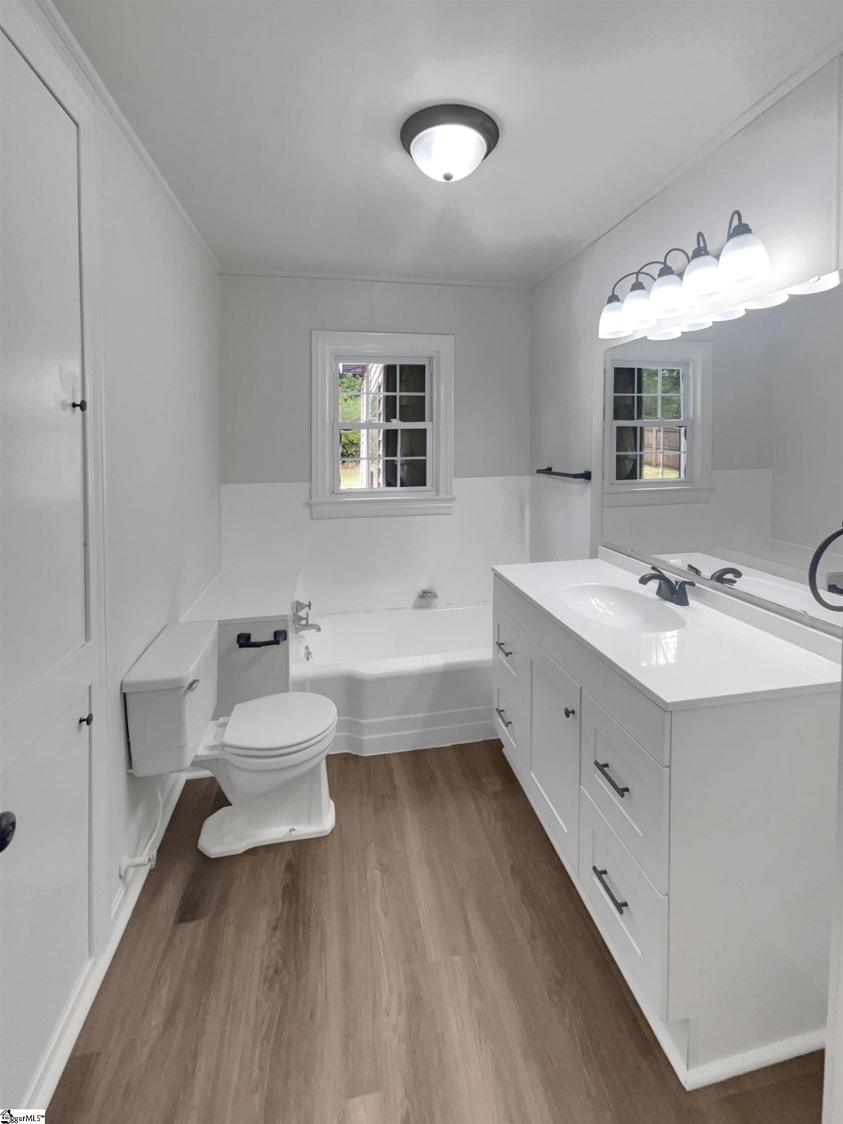 33 Racine Court Greenville, SC 29617