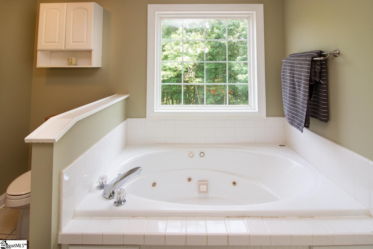 104 Tinsley Drive Anderson, SC 29621-2491
