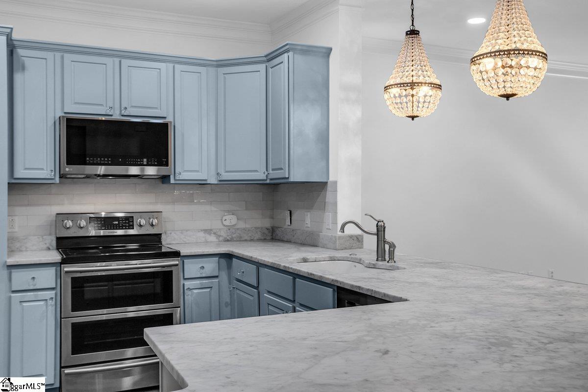 1209 E Washington Street UNIT Unit 102 Greenville, SC 29601