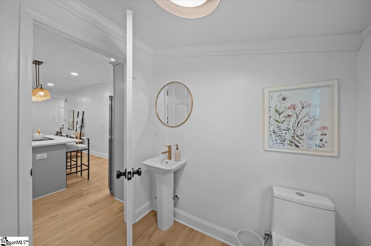 8 Baldwin Street Greenville, SC 29611