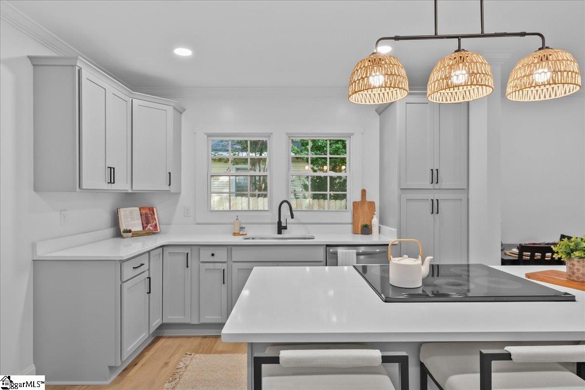 8 Baldwin Street Greenville, SC 29611