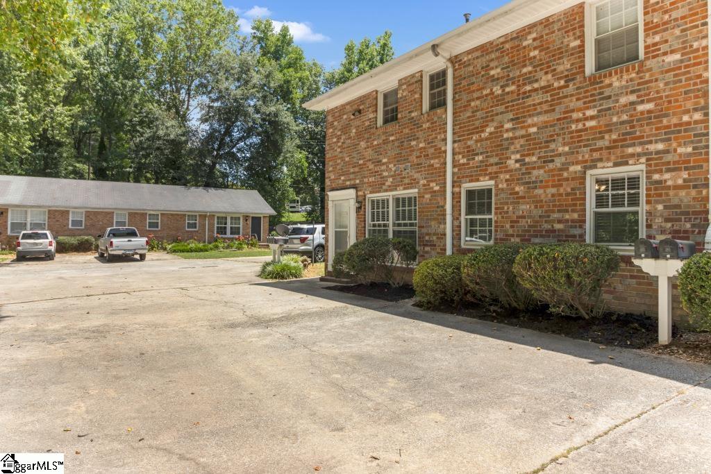20 Balfer Court Greenville, SC 29615