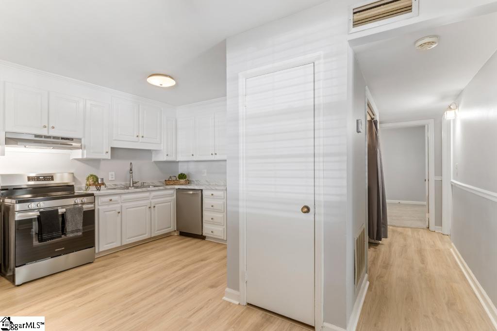 20 Balfer Court Greenville, SC 29615