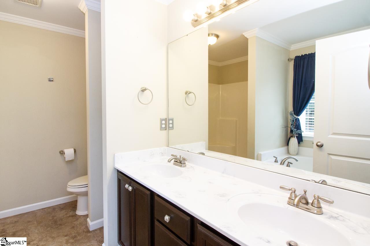 1016 Whirlaway Circle Anderson, SC 29621
