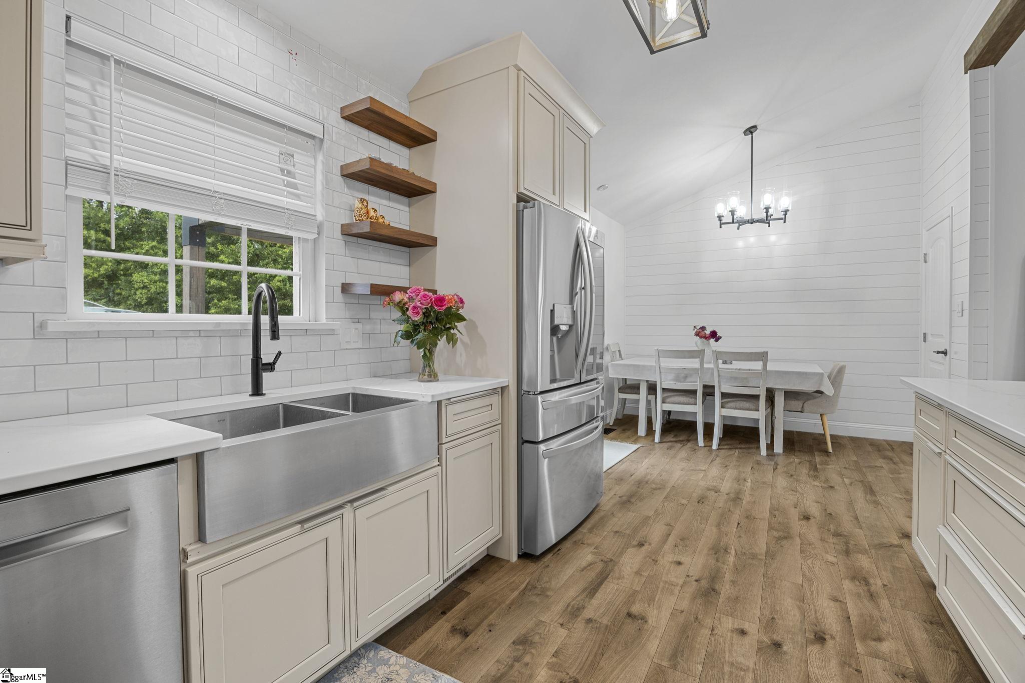 621 Shadow Dance Lane Boiling Springs, SC 29316