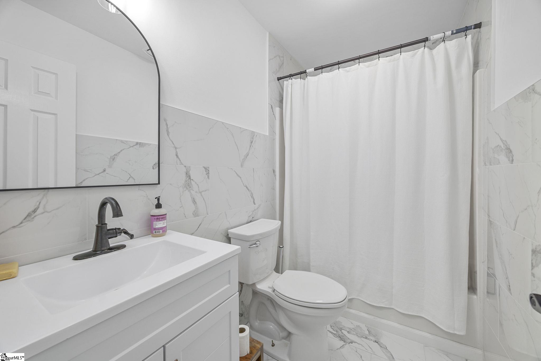 621 Shadow Dance Lane Boiling Springs, SC 29316