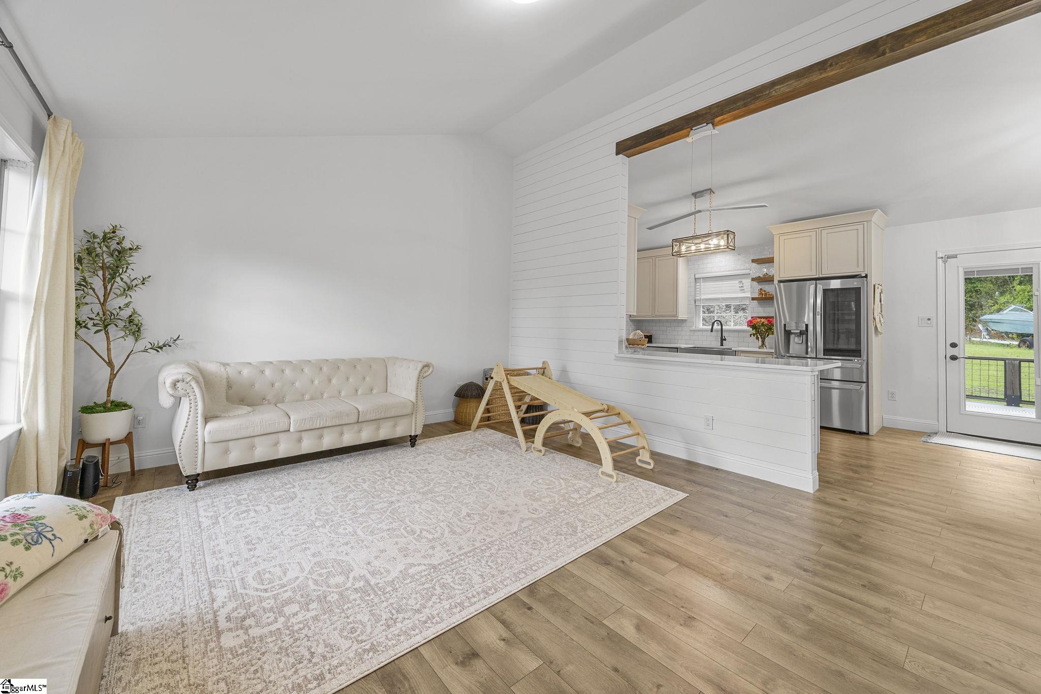 621 Shadow Dance Lane Boiling Springs, SC 29316