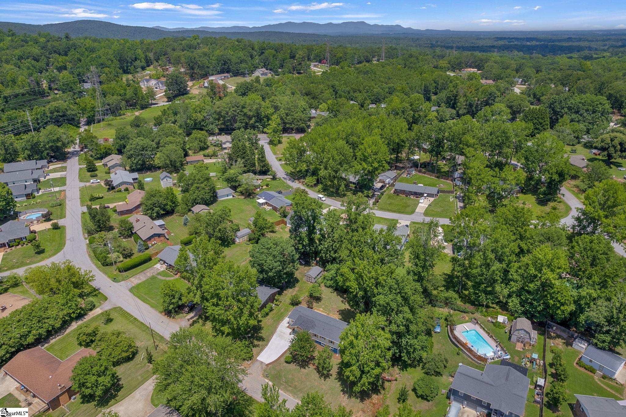 112 Pennwood Lane Greenville, SC 29609
