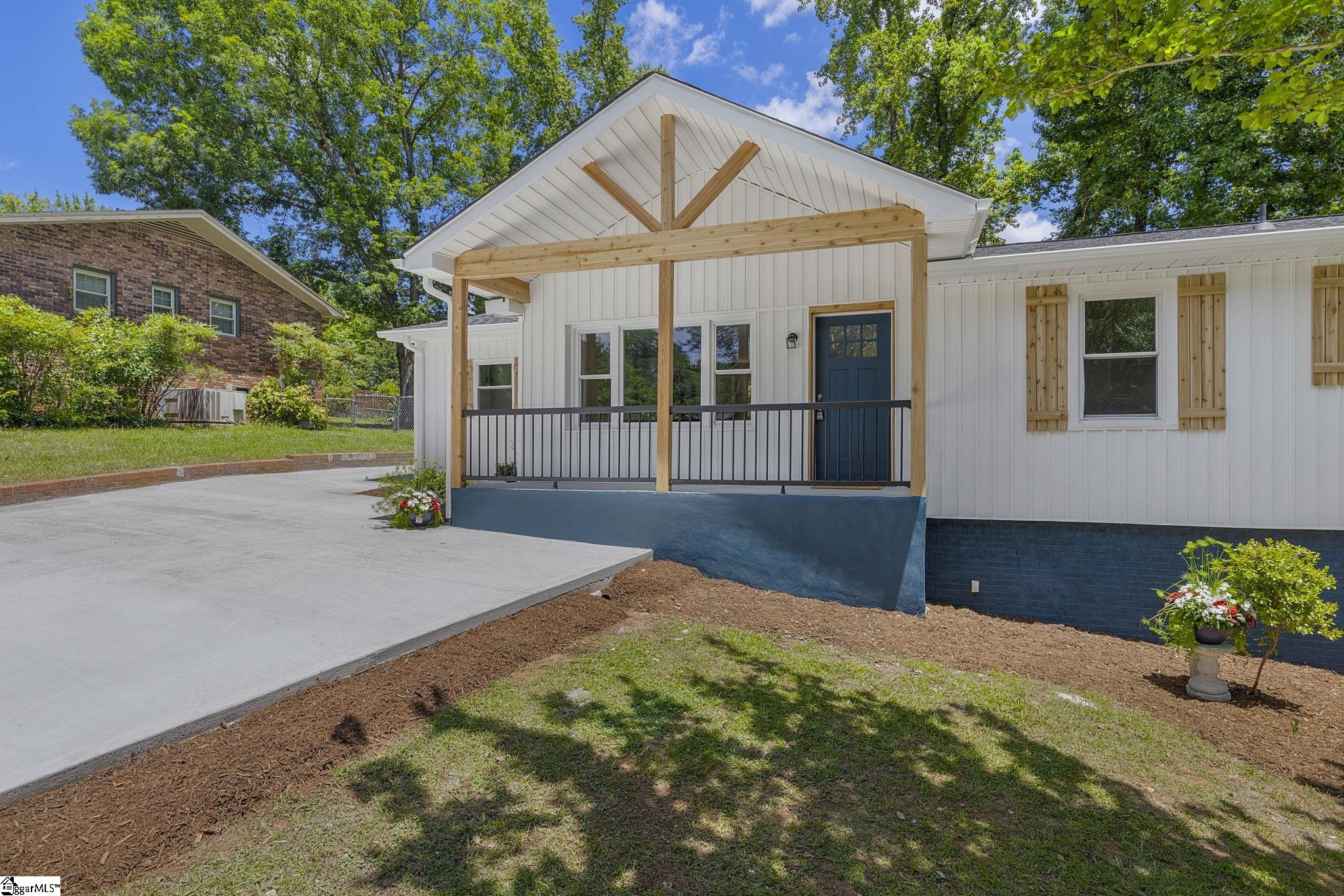 112 Pennwood Lane Greenville, SC 29609