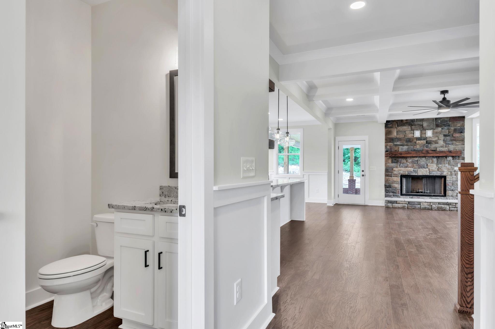 452 N Glassy Mountain Road Landrum, SC 29356