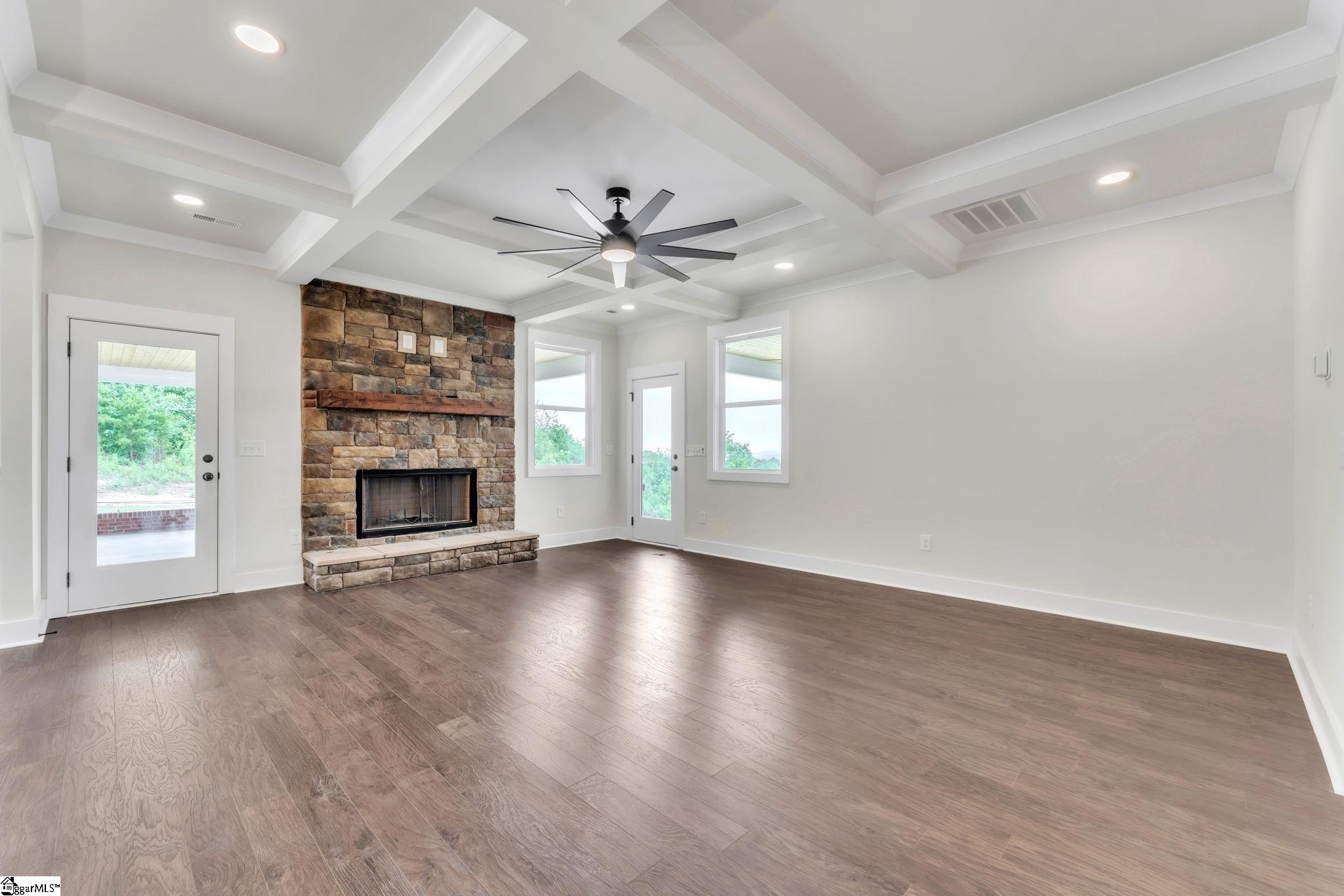 452 N Glassy Mountain Road Landrum, SC 29356