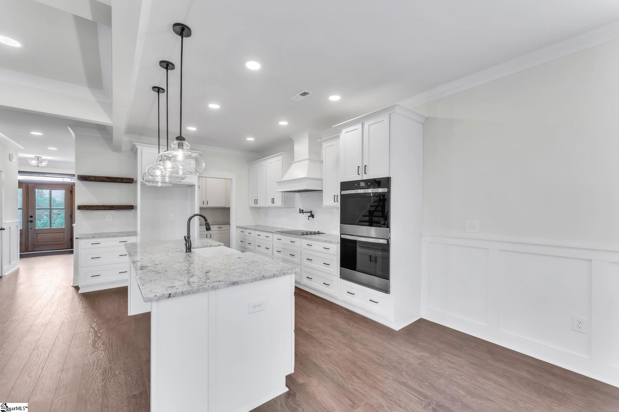 452 N Glassy Mountain Road Landrum, SC 29356
