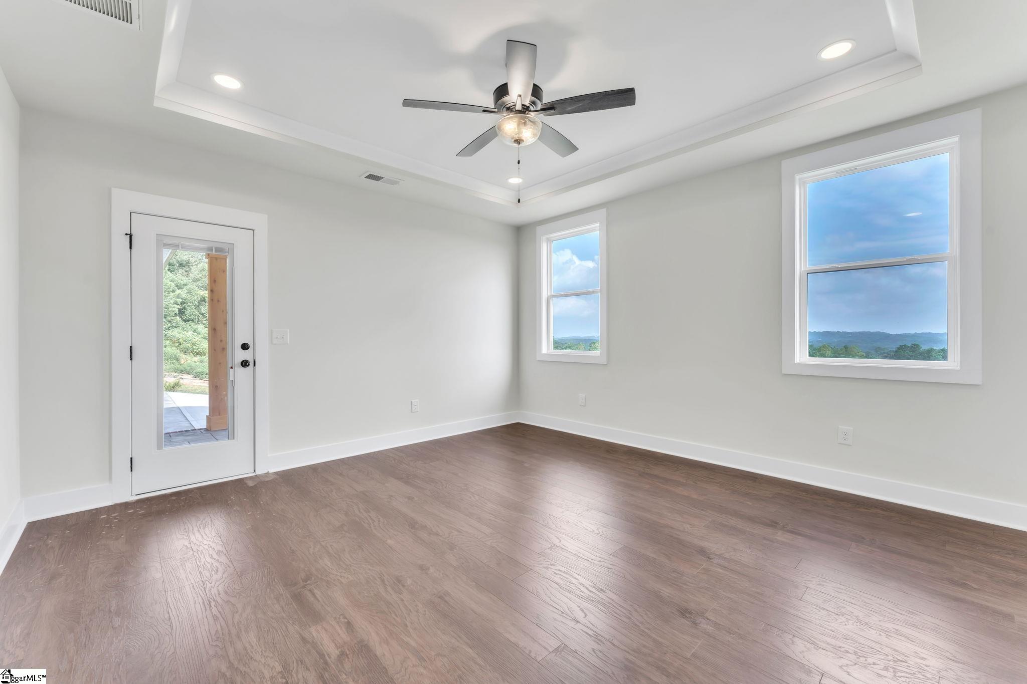 452 N Glassy Mountain Road Landrum, SC 29356