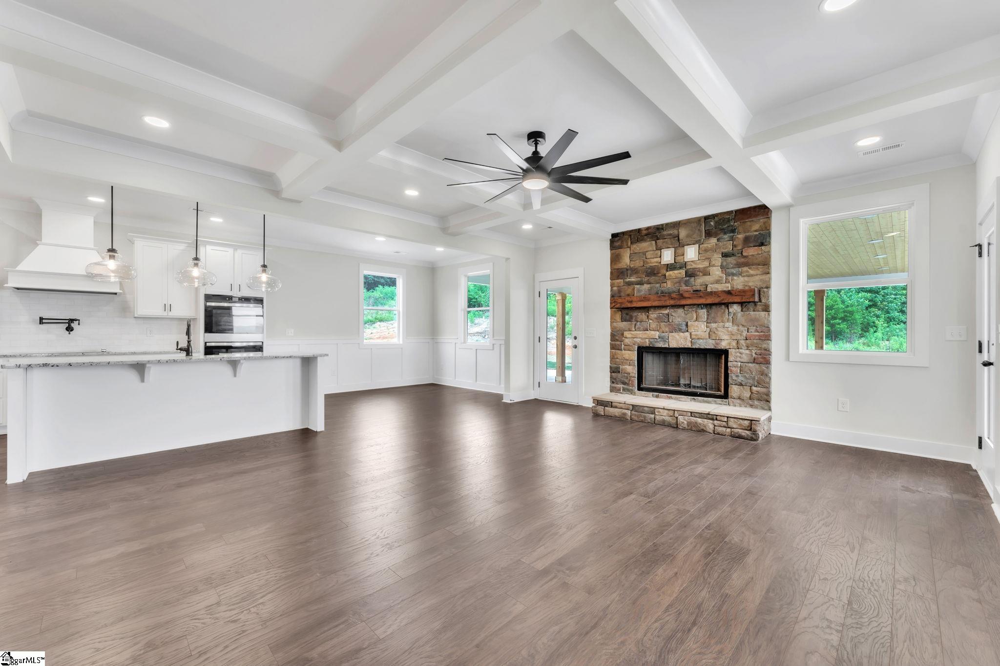 452 N Glassy Mountain Road Landrum, SC 29356