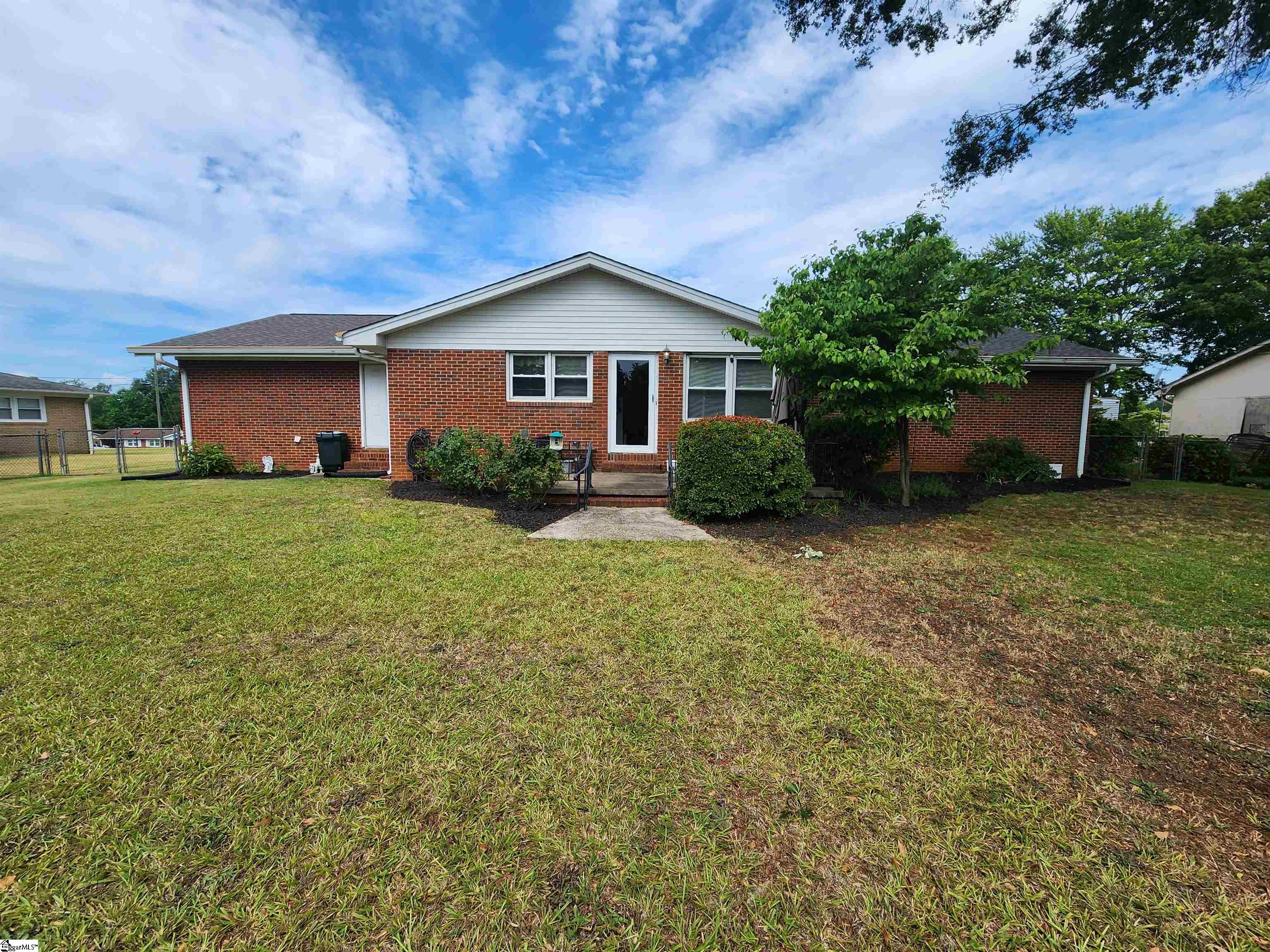 102 James Street Easley, SC 29642