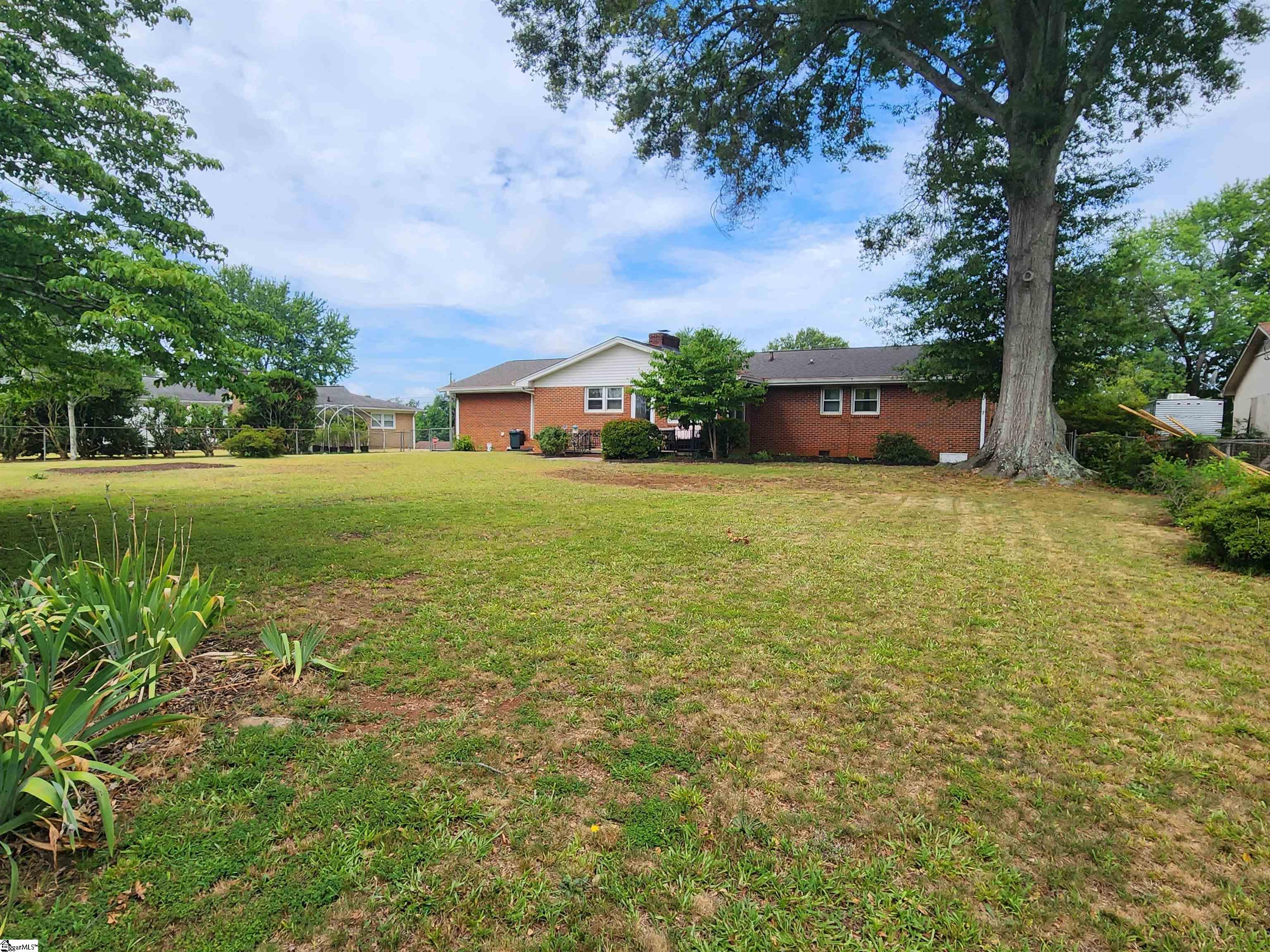 102 James Street Easley, SC 29642