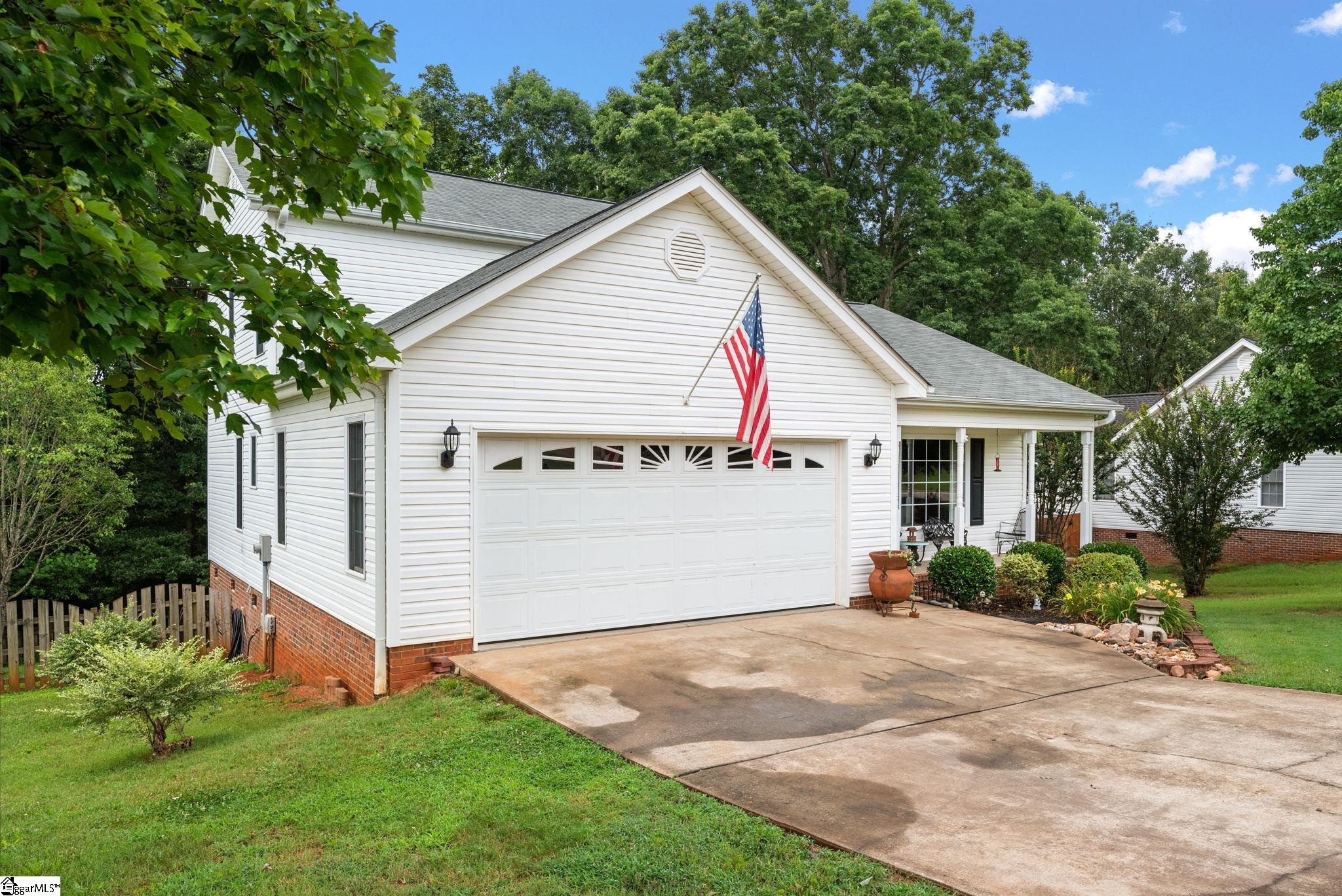 111 Brooke Lee Circle Taylors, SC 29687